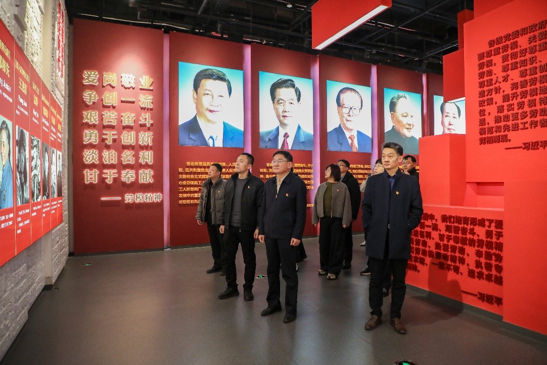 0ba1f1c459054f1ad0197b6f35527e02.jpg